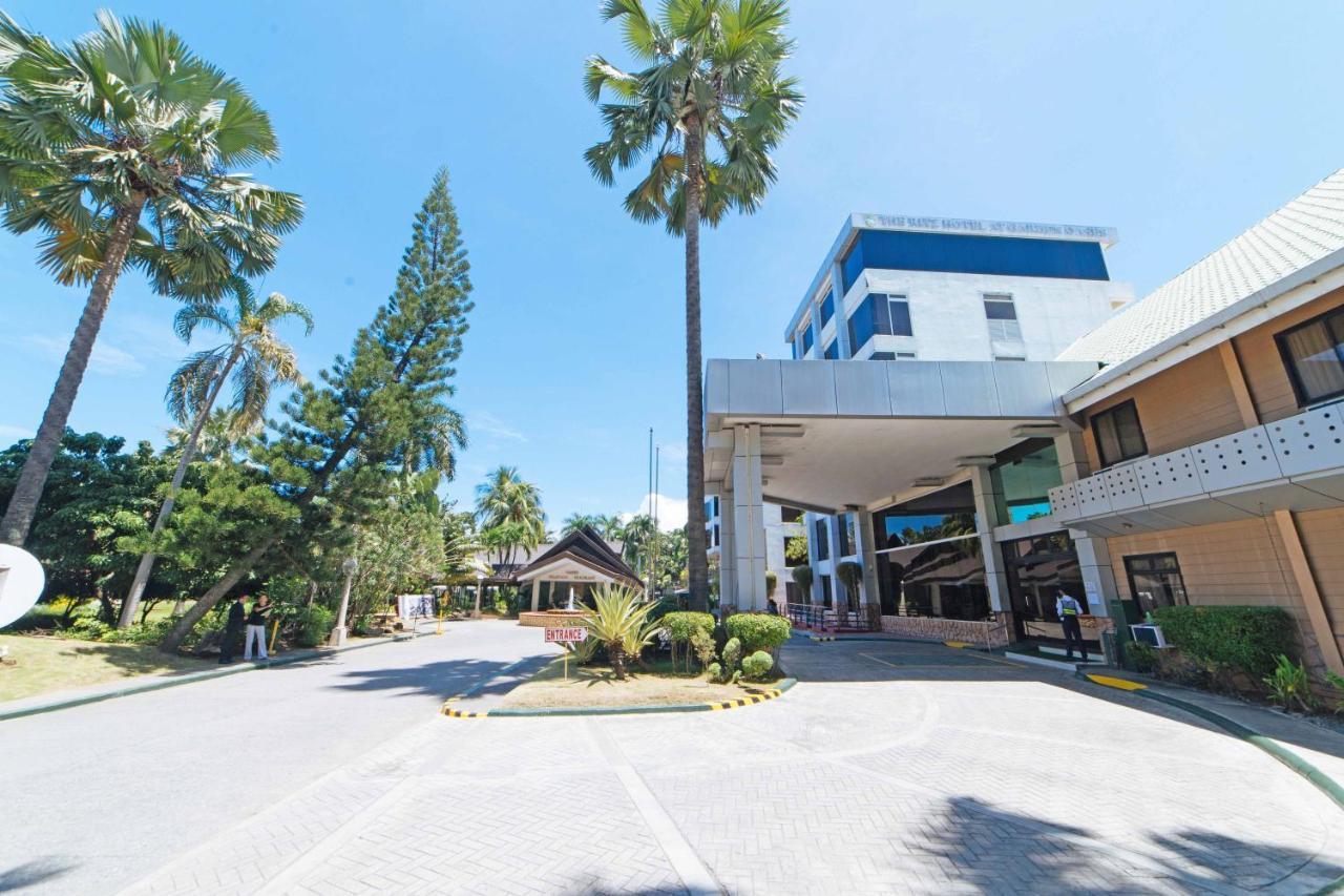 Reddoorz Premium @ The Ritz Garden Oases Hotel Davao City Екстериор снимка